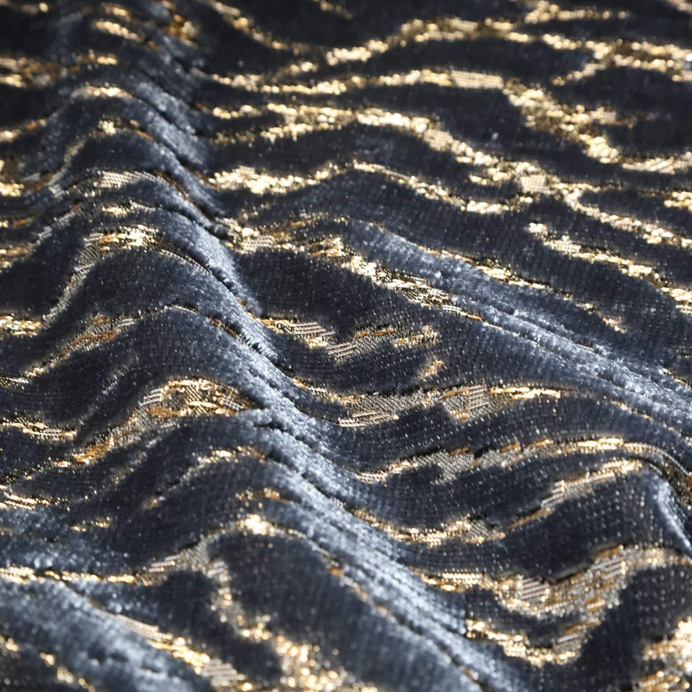 JBL Jacquard Velvet Customization Tiger Pattern Cut-Pile Fabric Luxusní bytový textil na pohovku